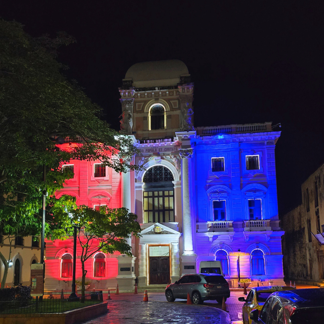TOUR NOCTURNO EN PANAMÁ | 4 HORAS | 4 ATRACTIVOS CLAVE