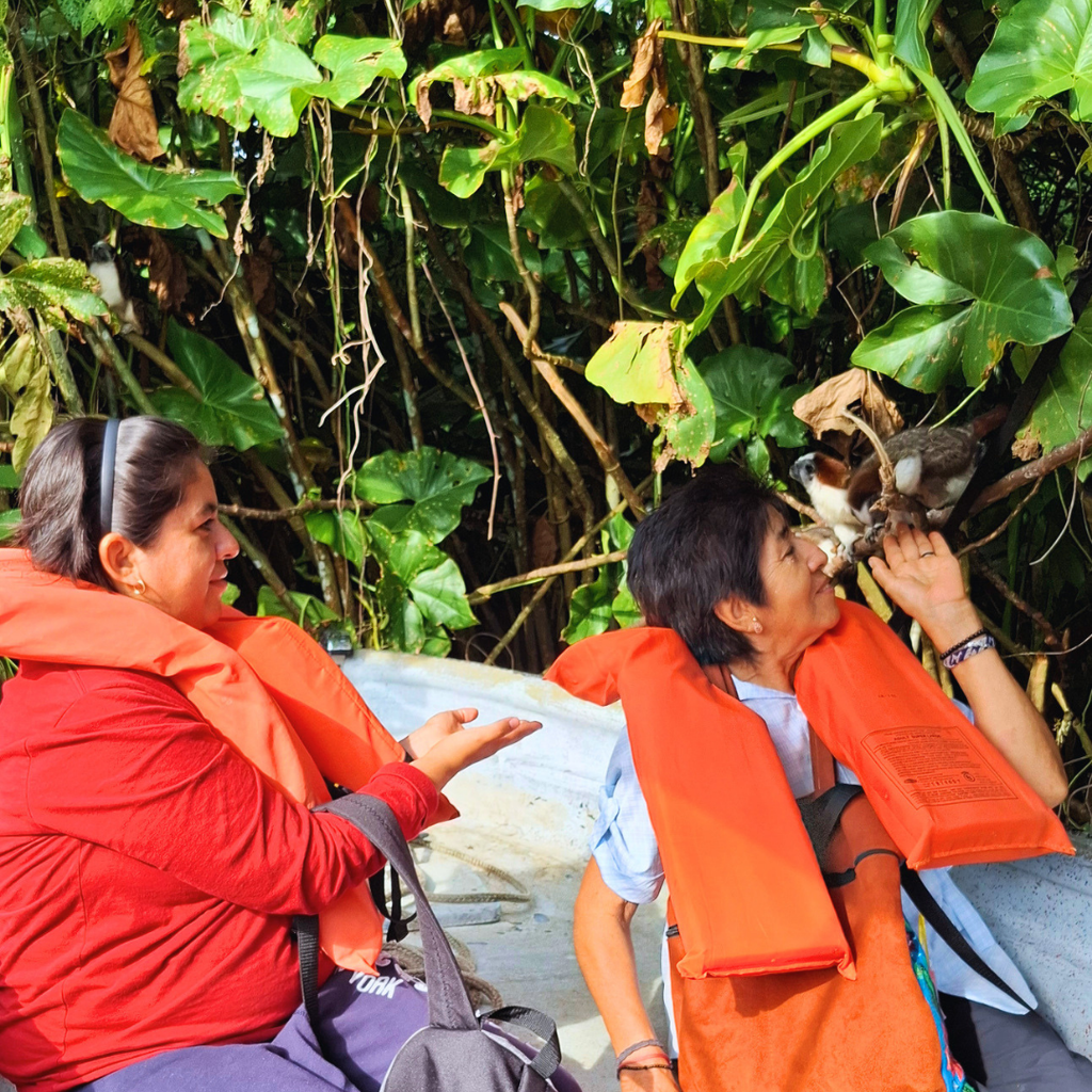 TOUR ISLA DE LOS MONOS Y CANAL DE PANAMÁ EN LANCHA